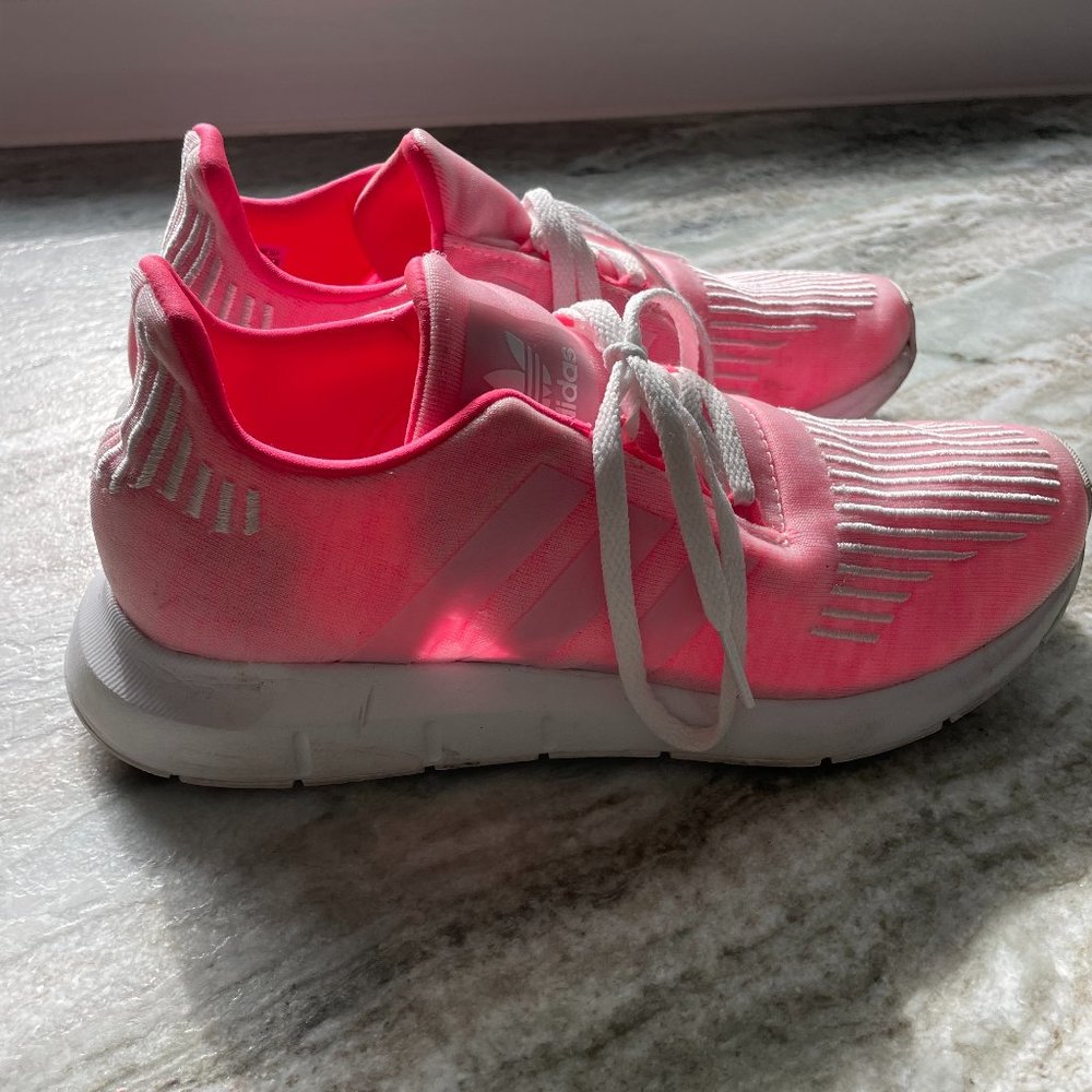 Adidas Swift PINK Size 5 YOUTH